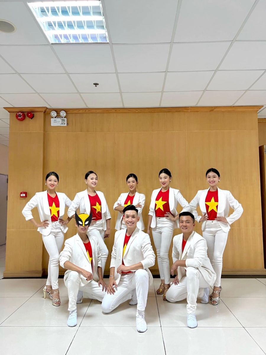 TRANG PHỤC VEST - MC