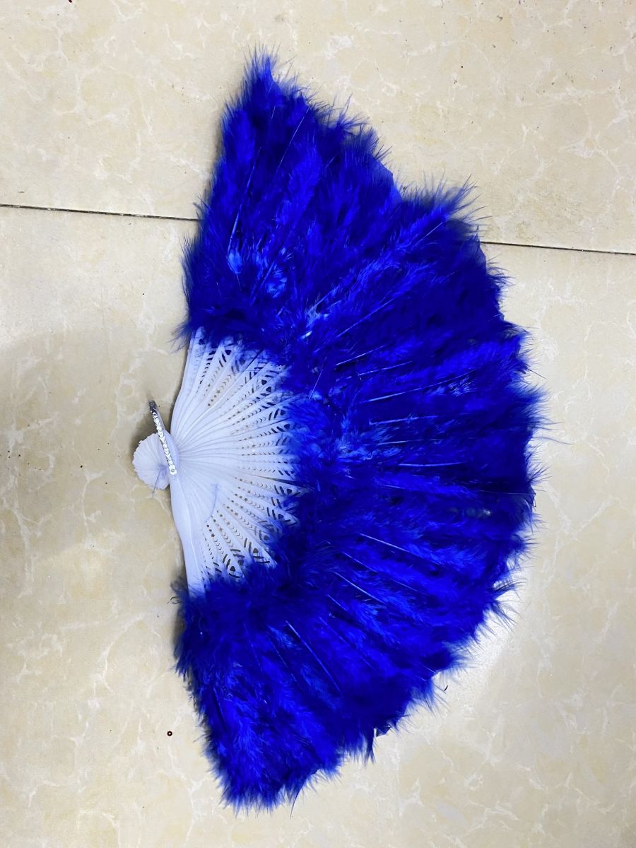 Quạt lông vũ đủ màu